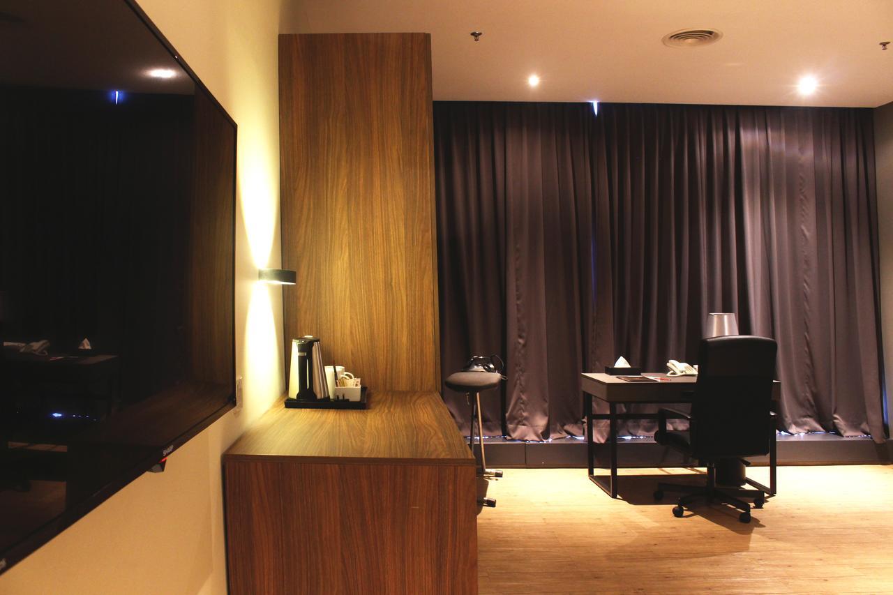 Imperial Regency Suites & Petaling Jaya Куала-Лумпур Экстерьер фото